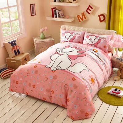 Cheerful Light Pink Marie Cat Bedding Set