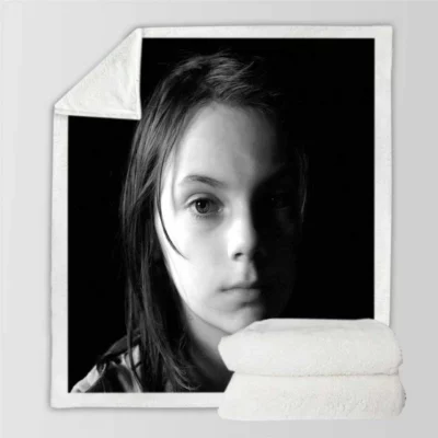 Logan Movie X-23 Dafne Keen Laura Kinney Sherpa Fleece Blanket