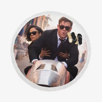 Men in Black International Movie Tessa Chris Hemsworth Round Beach Towel