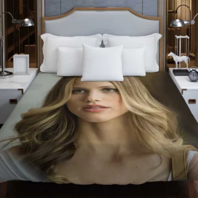 Paper Towns Movie Halston Sage Duvet Cover