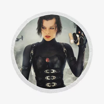 Resident Evil Retribution Woman Warrior Movie Round Beach Towel