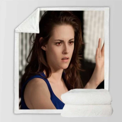 The Twilight Saga Breaking Dawn Movie Bella Swan Sherpa Fleece Blanket